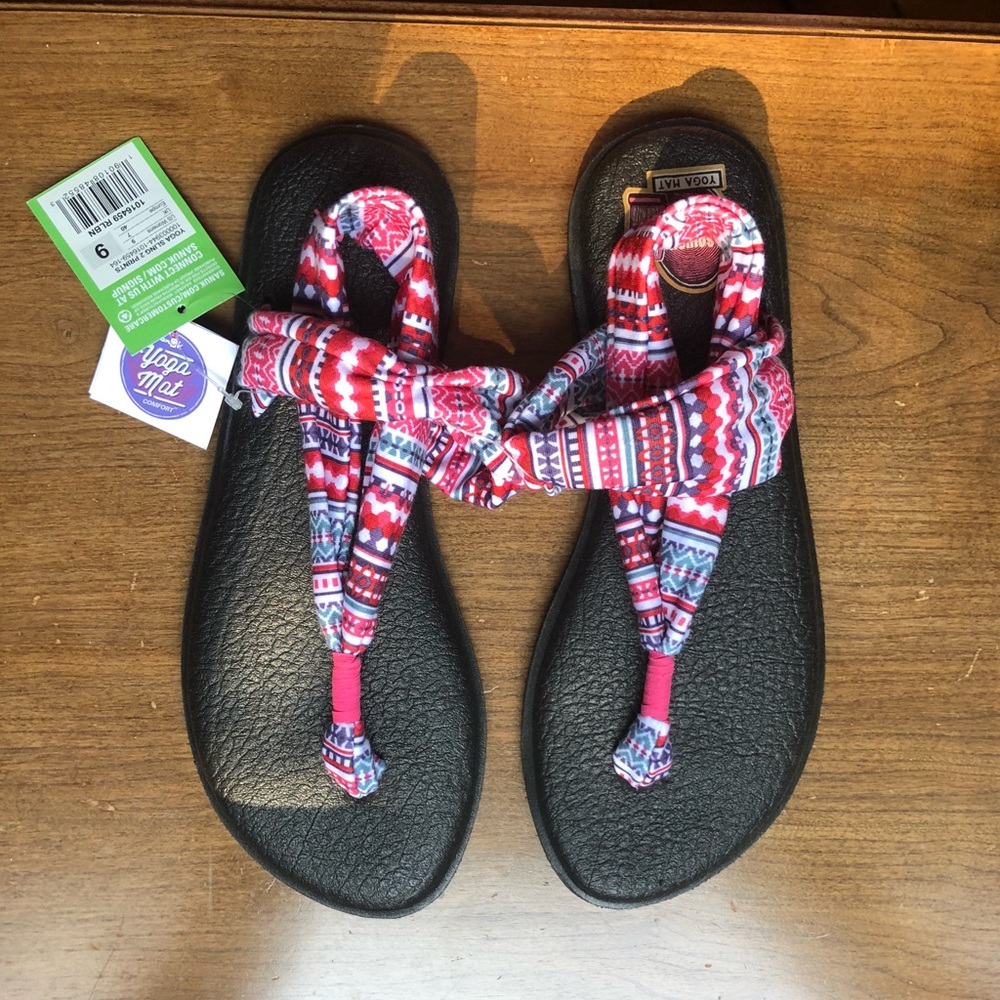 NWT Sanuk  yoga mat flip flops women’s 9